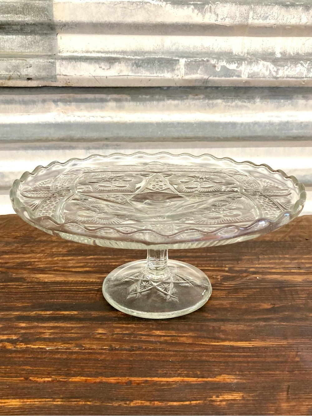 Pressed Glass Pedestal Cake Stand Scalloped Edge Rayed Flowers aka Splendor
